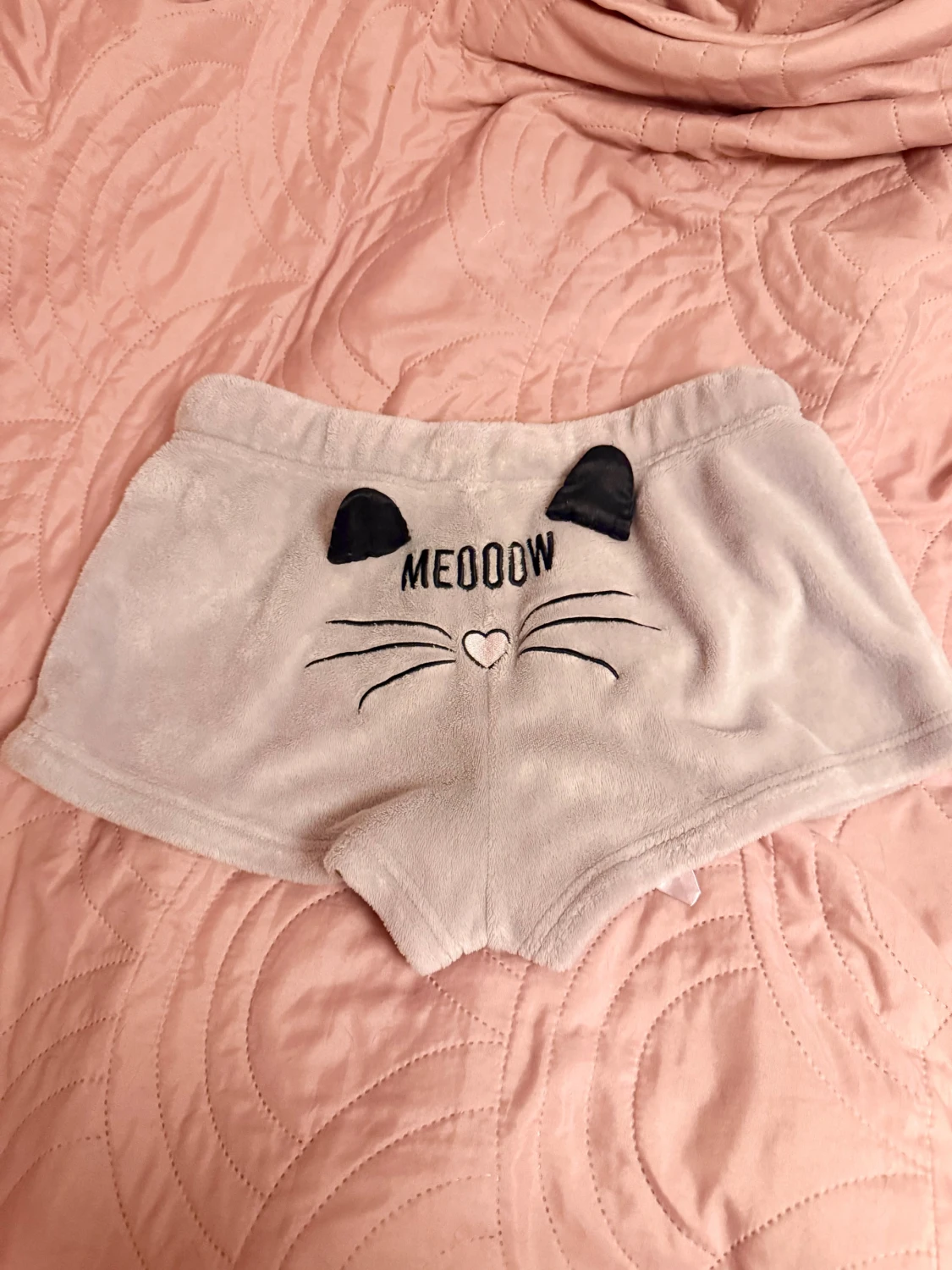 Ljusrosa shorts  - 1