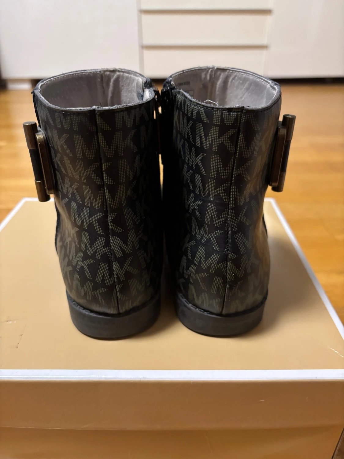 Svarta boots från Michael Kors storlek 33 - 5