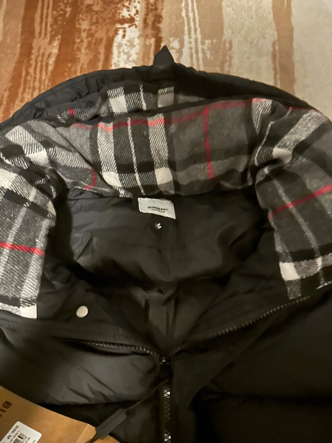 Svart pufferjacka från Burberry M - 2