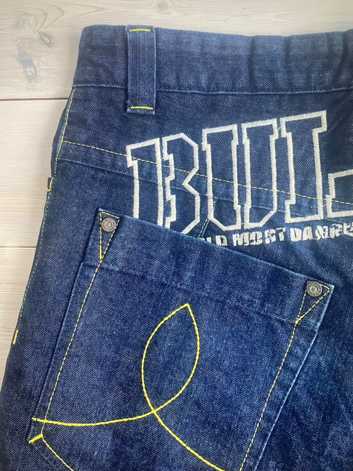 Bullrot Wear denimshorts – rå streetstil - 1
