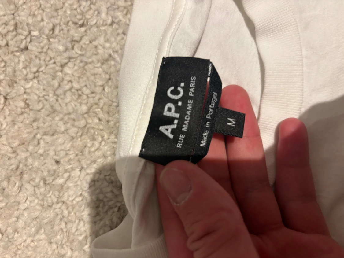 Vit t-shirt från A.P.C. med tryck - 1