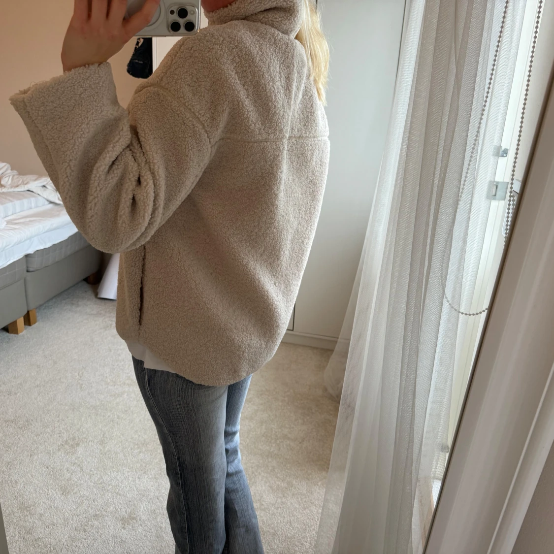 Beige teddyjacka med dragkedja - 2