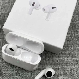 AirPod Air PRO 3 -  Väldigt bra kvalitet för att den är inte använt och man ångrar inte sig, original pris är 1300 till 1400 kr ungefär