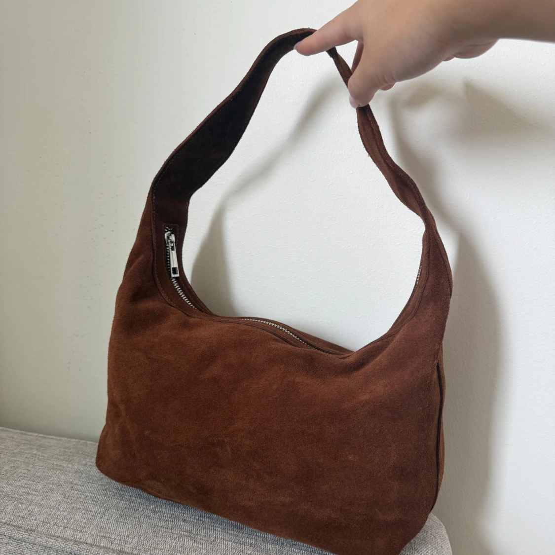 Brun mocka axelväska från NA-KD - 3