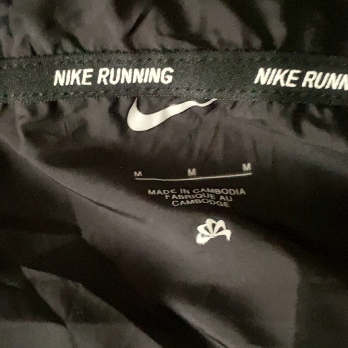 Svart Nike vindjacka med reflex - 2