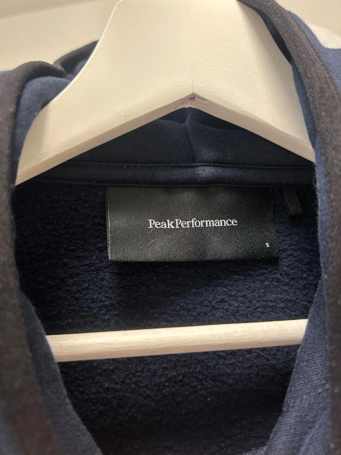 Blå hoodie Peak Performance - 2