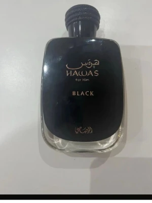 Rasasi Hawas Black 100ml - Säljer denna Hawas black ca 90ml kvar. Säljer då jag har liknade dofter. Är även öppen för Byten!!!!