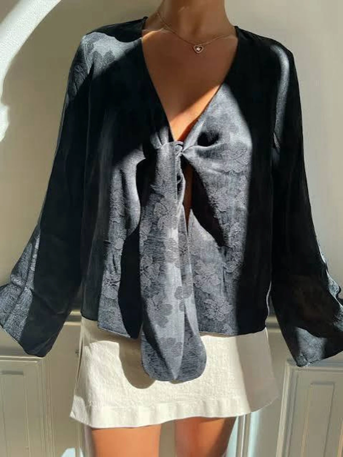 Svart blus från Djerf avenue - 2