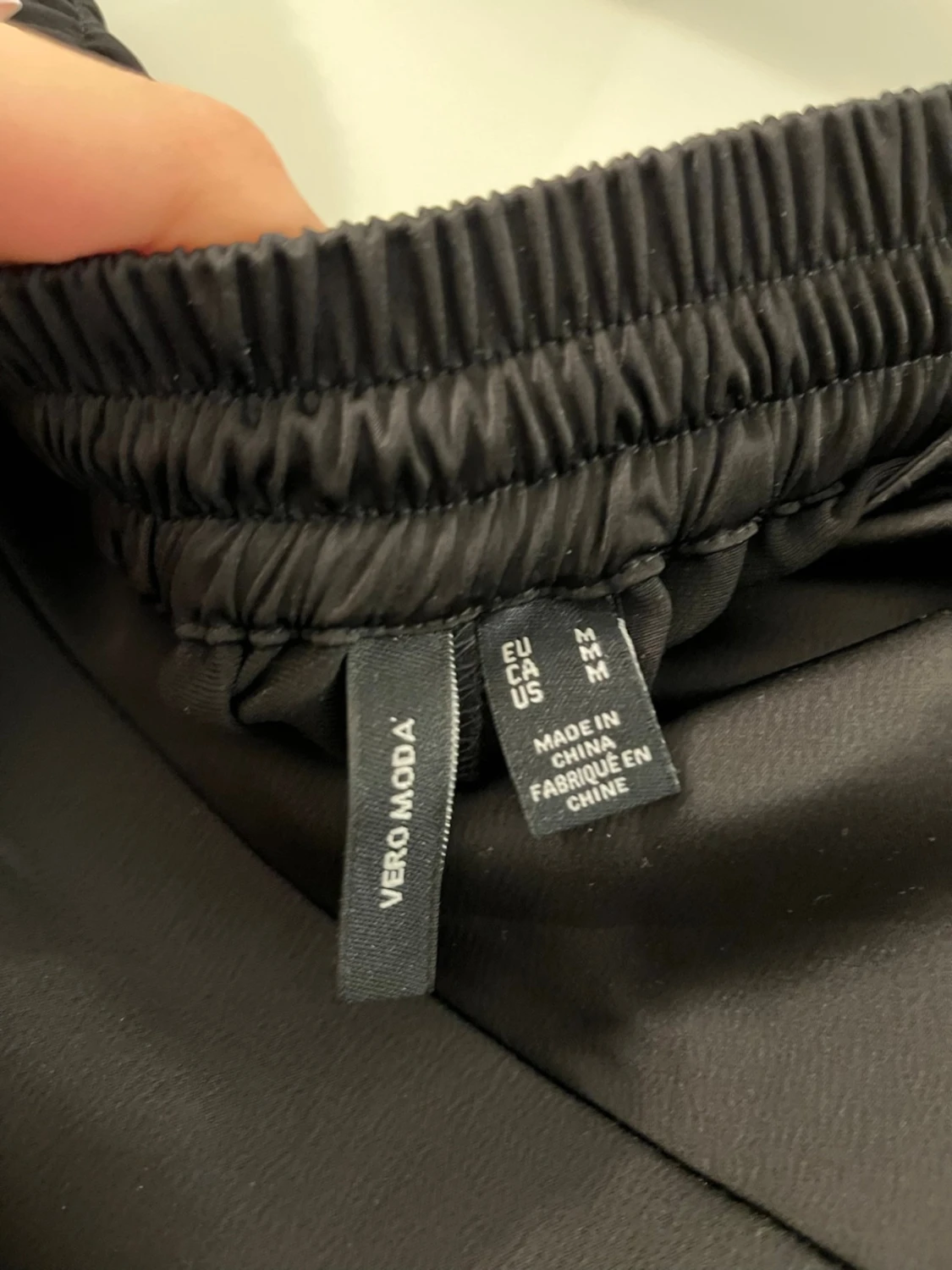 Svart långkjol från Vero Moda - 1