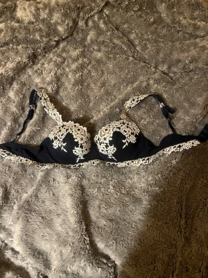 Intimissimi BH  - Beige och mörkblå