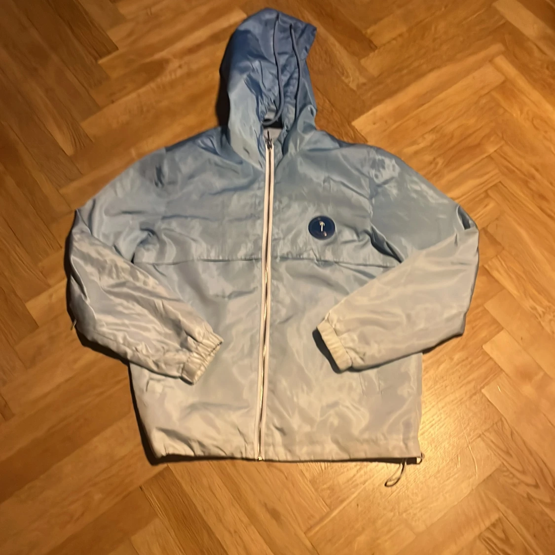 Ljusblå vindjacka från Trapstar