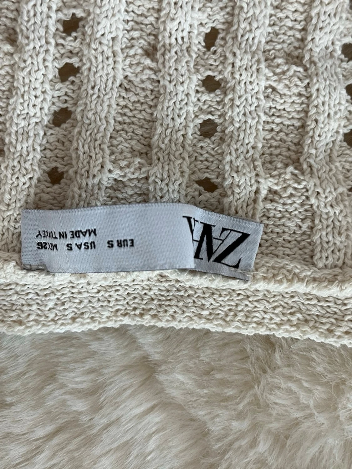 Beige stickad kofta från Zara - 2