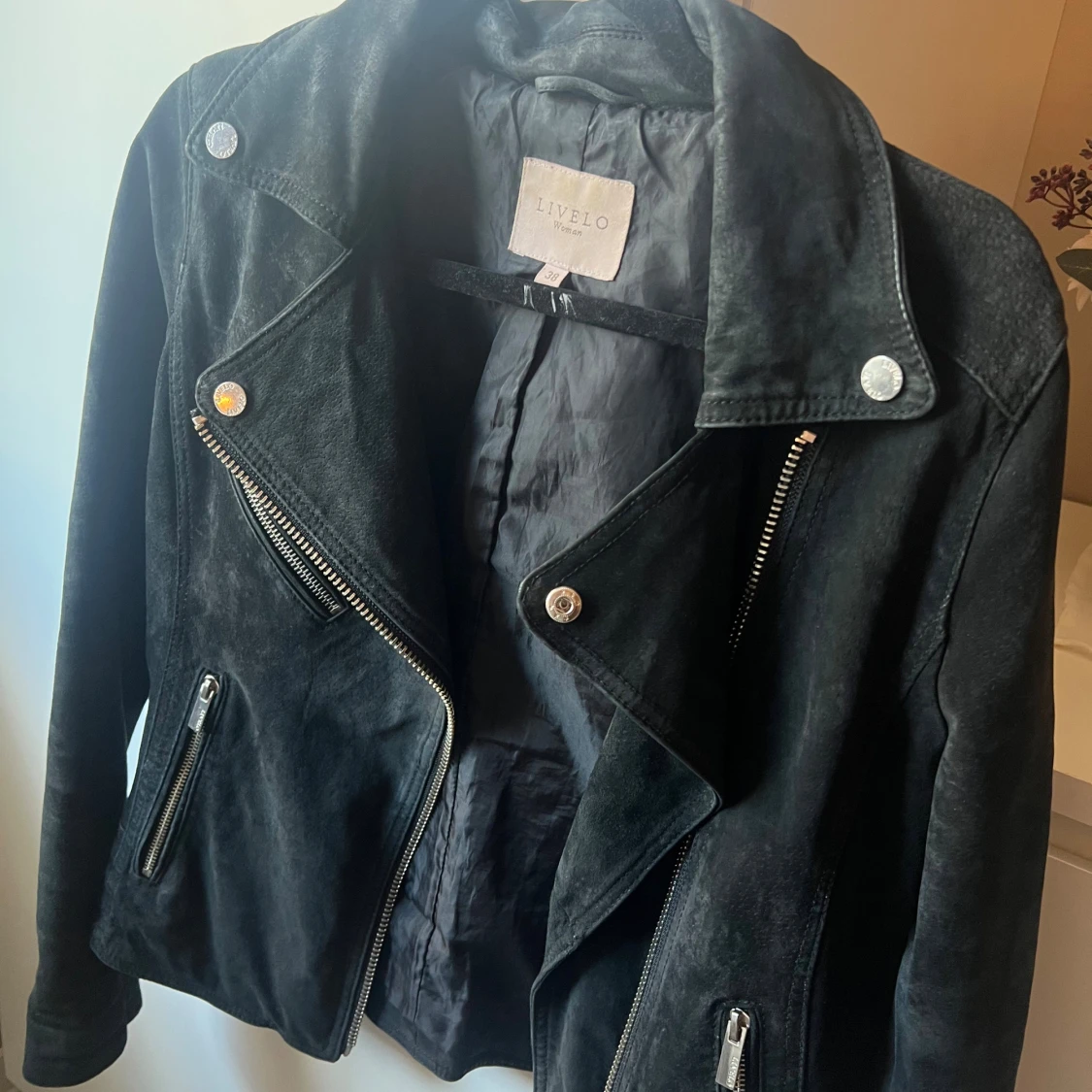 Svart mockajacka från Livelo, stl 38 - 1