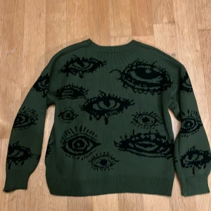 Kofta - Varm tröja, perfekt nu till hösten. Använd en gång ute. Storlek L. Förvånansvärt bra kvalitet för att vara från temu