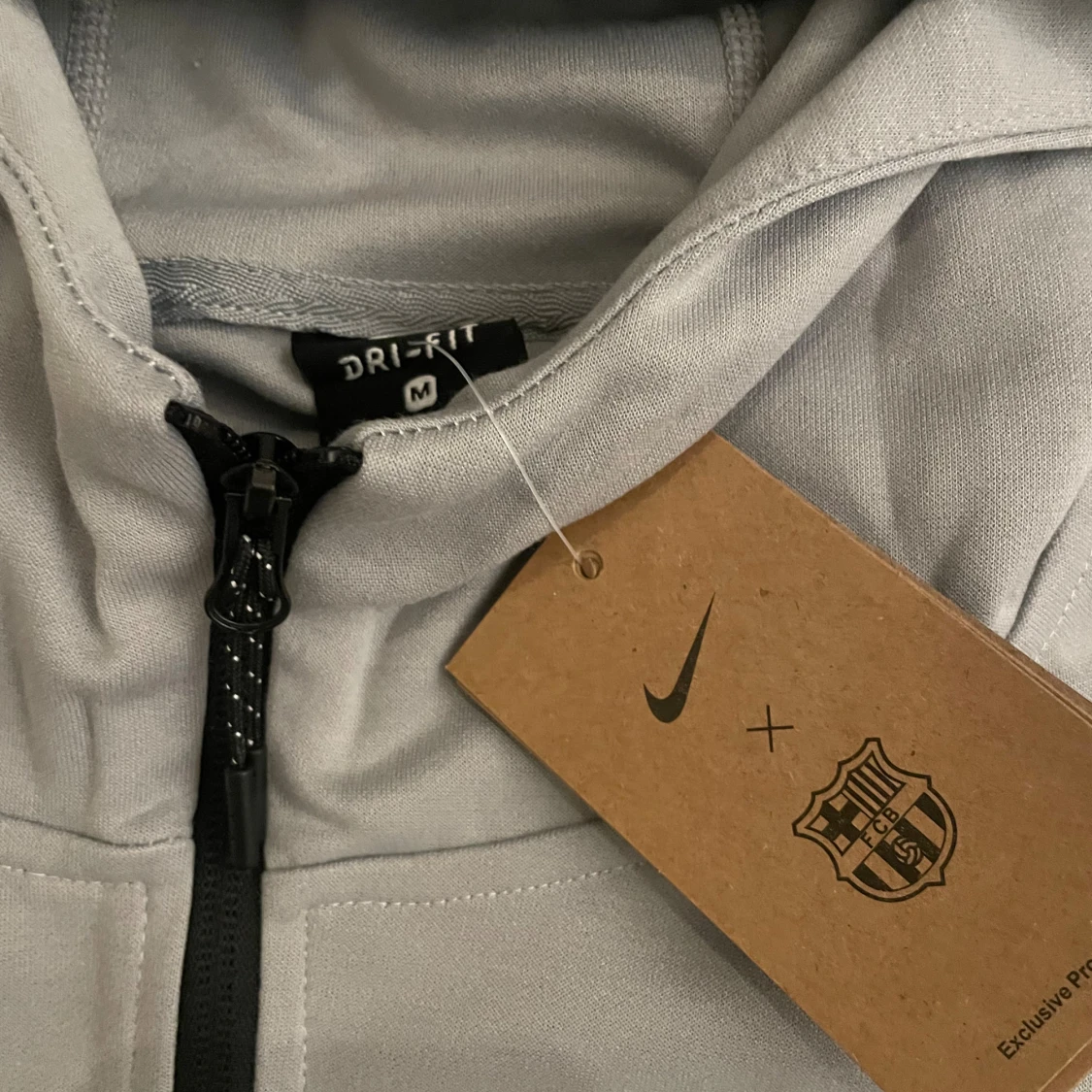 Grå Nike FC Barcelona hoodie M - 1