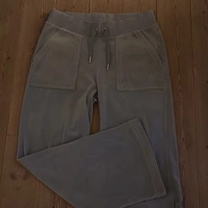 Blå Juicy Couture byxor - Jättefint sick💕