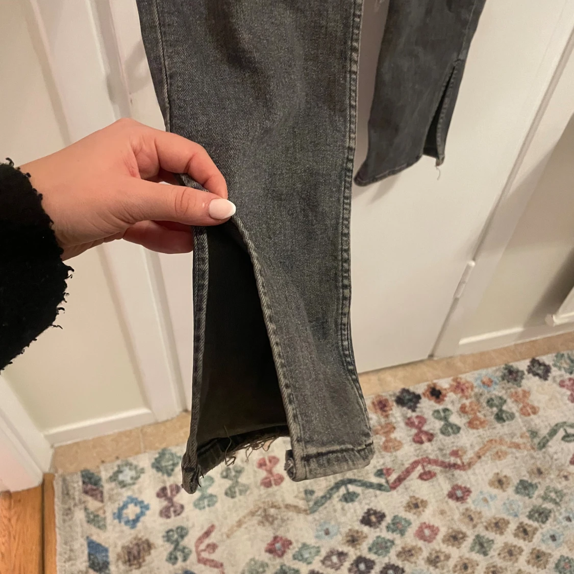 Gråa jeans från Zara - 1