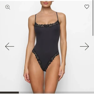 body skims - body ifrån skims i storlek xxs. endast använd ca 1-2 gånger. köptes för 800kr