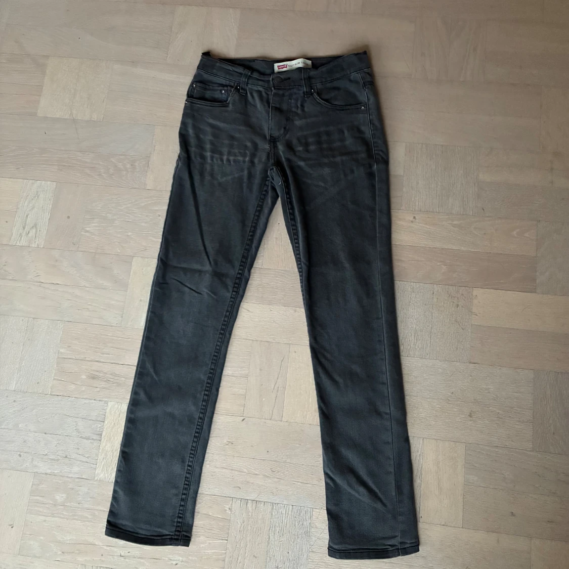 Svarta Levis 512 jeans straight fit - 1