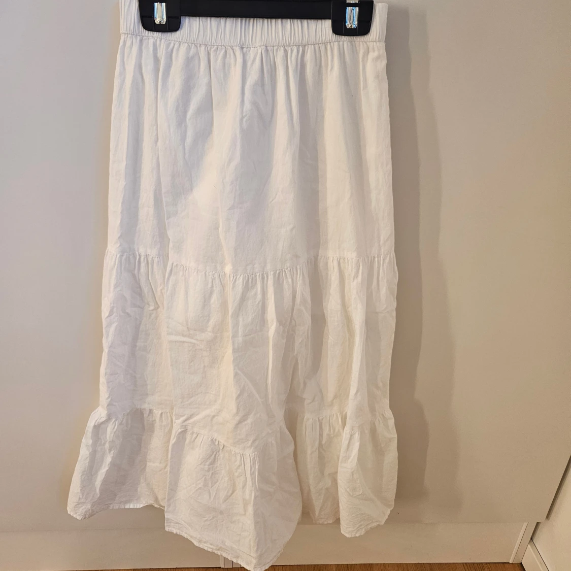 Vit långkjol från Lindex - 1