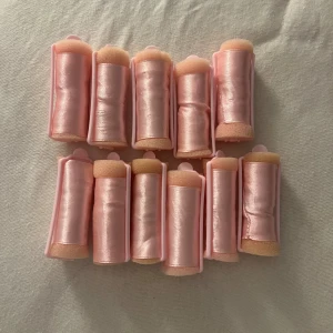 Blow out UF - Papiljotter från Blow out UF. Endast testade en gång. Går ej att köpa längre. De är 6cm långa.