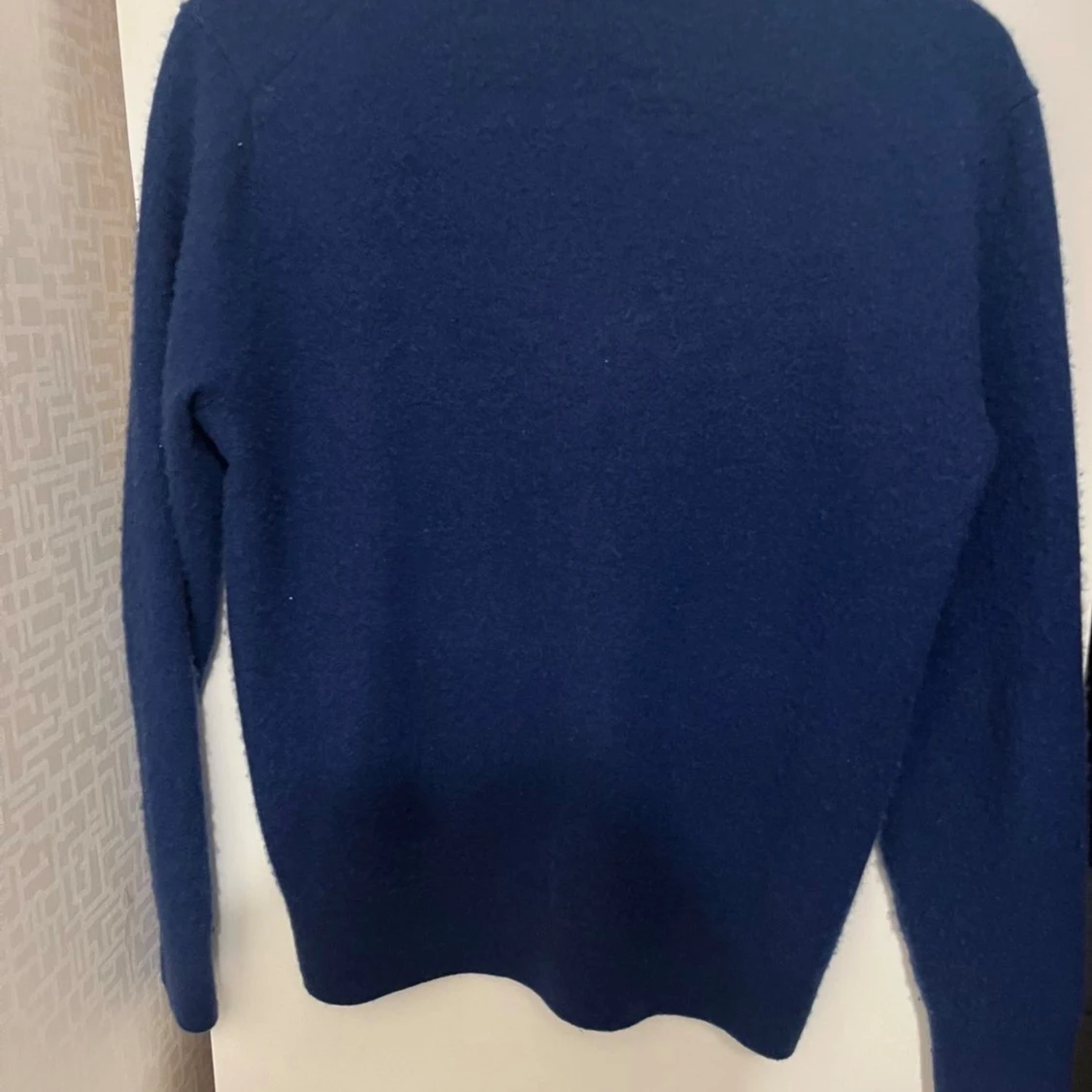 Blå kashmirtröja från Uniqlo - 1