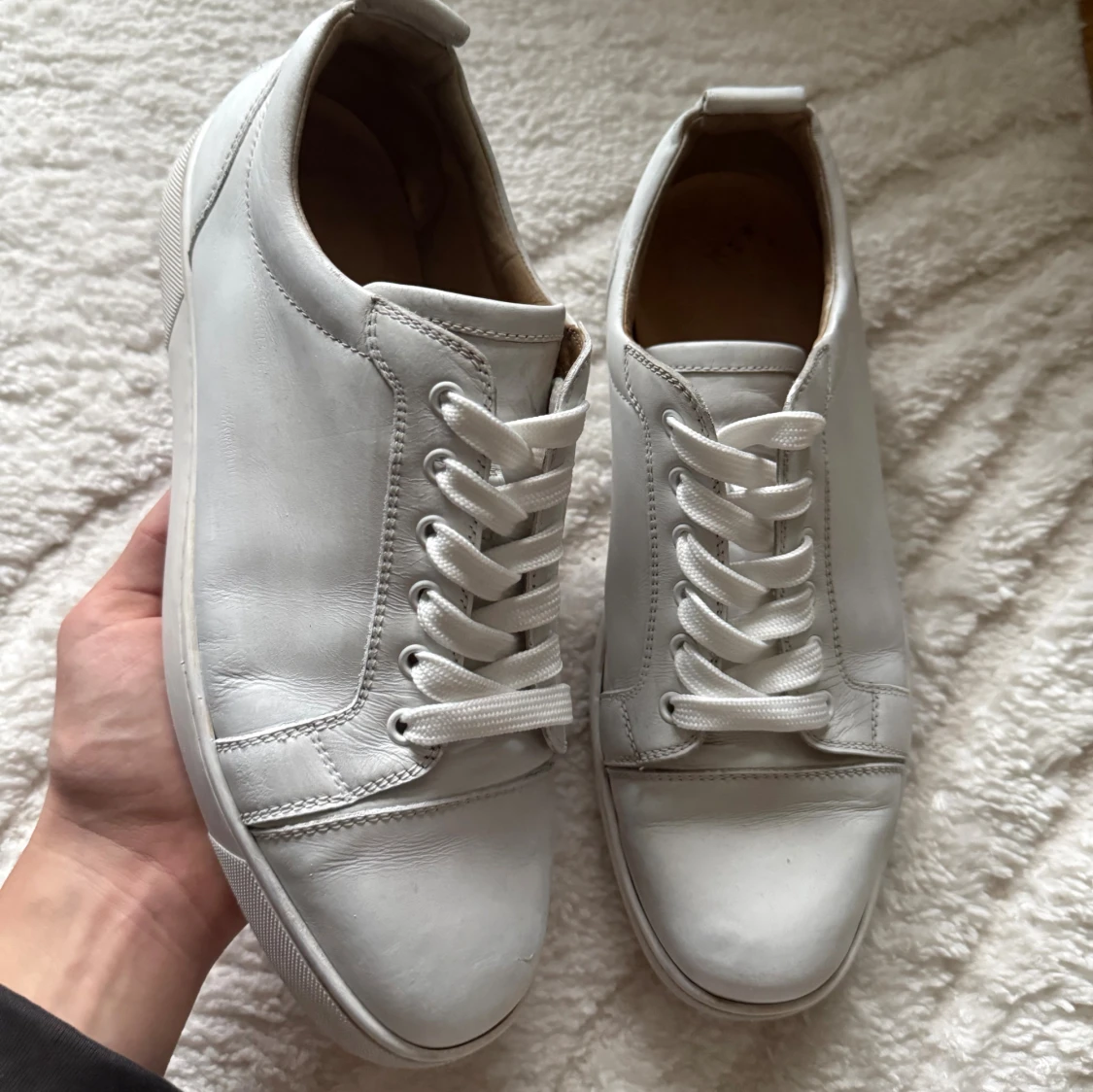 Christian Louboutin Spikeless