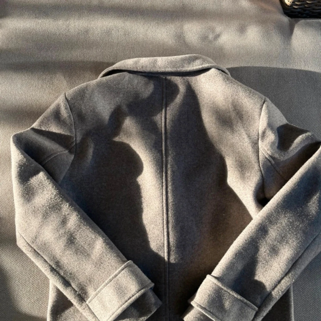 Beige kappa från ONLY med knappar - 1