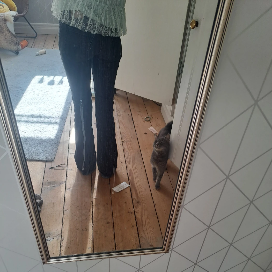 Svarta bootcut jeans - 4