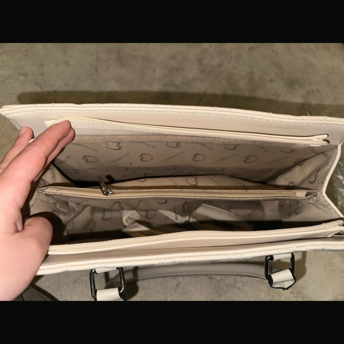 Beige quiltad handväska  - 3