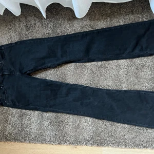 Lee  lågmidjade jeans  - Snygga svarta lågmidjade lee jeans i modellen Jessica inprincip oanvända 