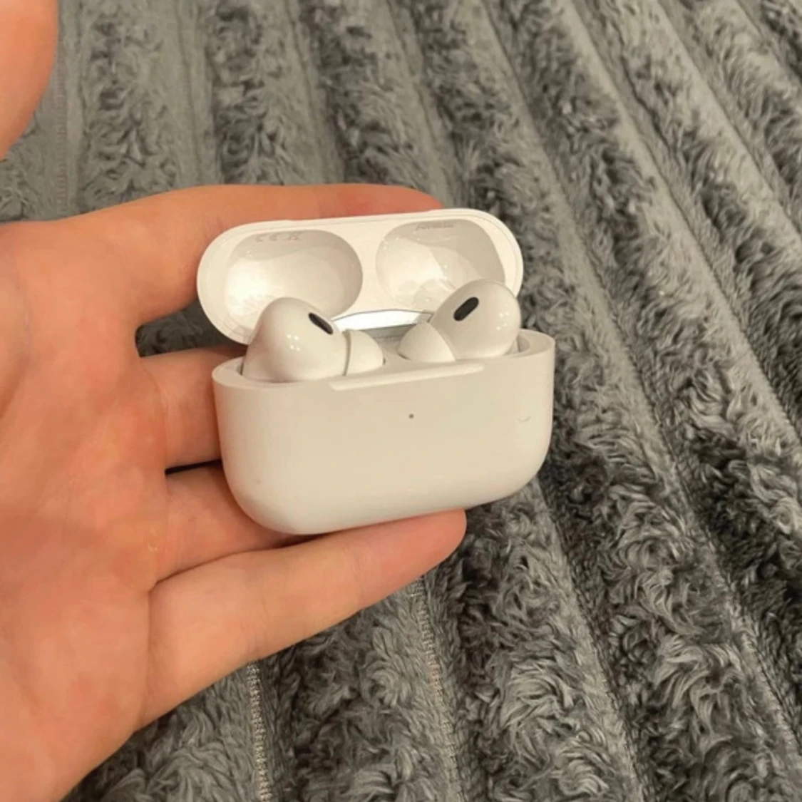 AirPods Pro (2nd generation) - 1
