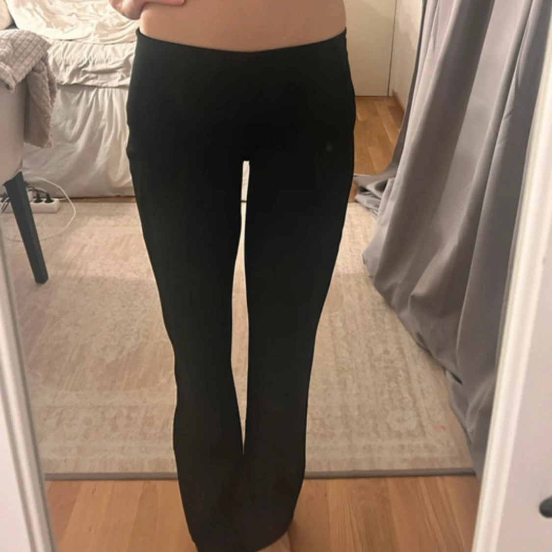 Lågmidjade byxor  - 1