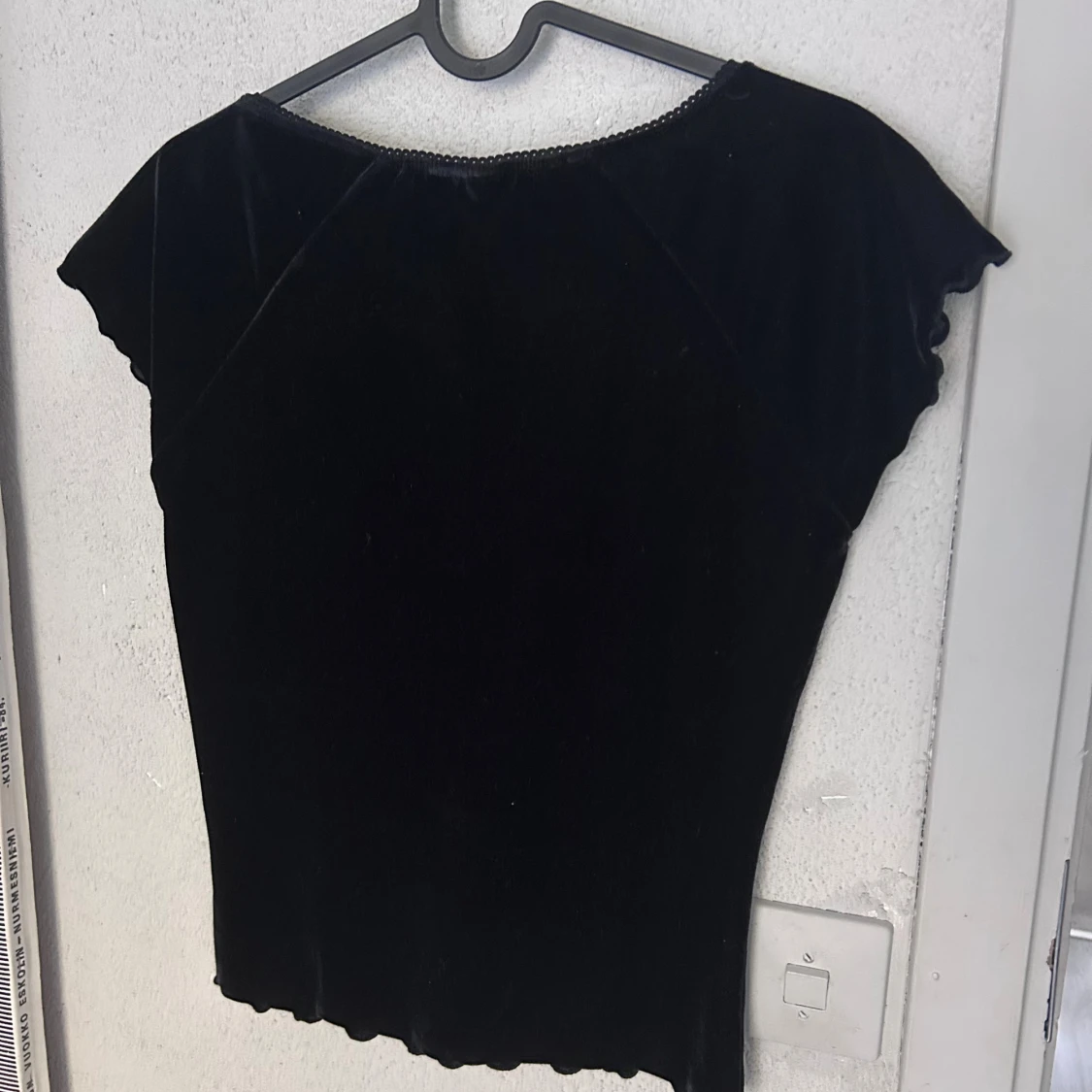 Svart sammetsblus från Kaffe - 1