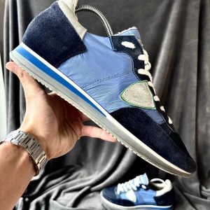 Philippe model trpx skor - Philippe model trpx trainers | originalstorlek: 45, fråga om innermått vid osäkerhet | ingår: endast skorna | 