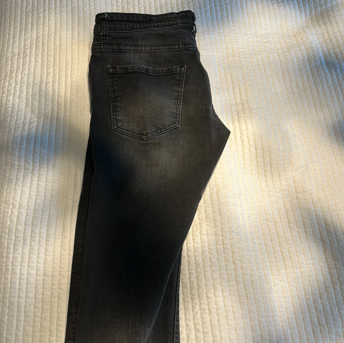 Svarta skinny jeans med slitningar - 3