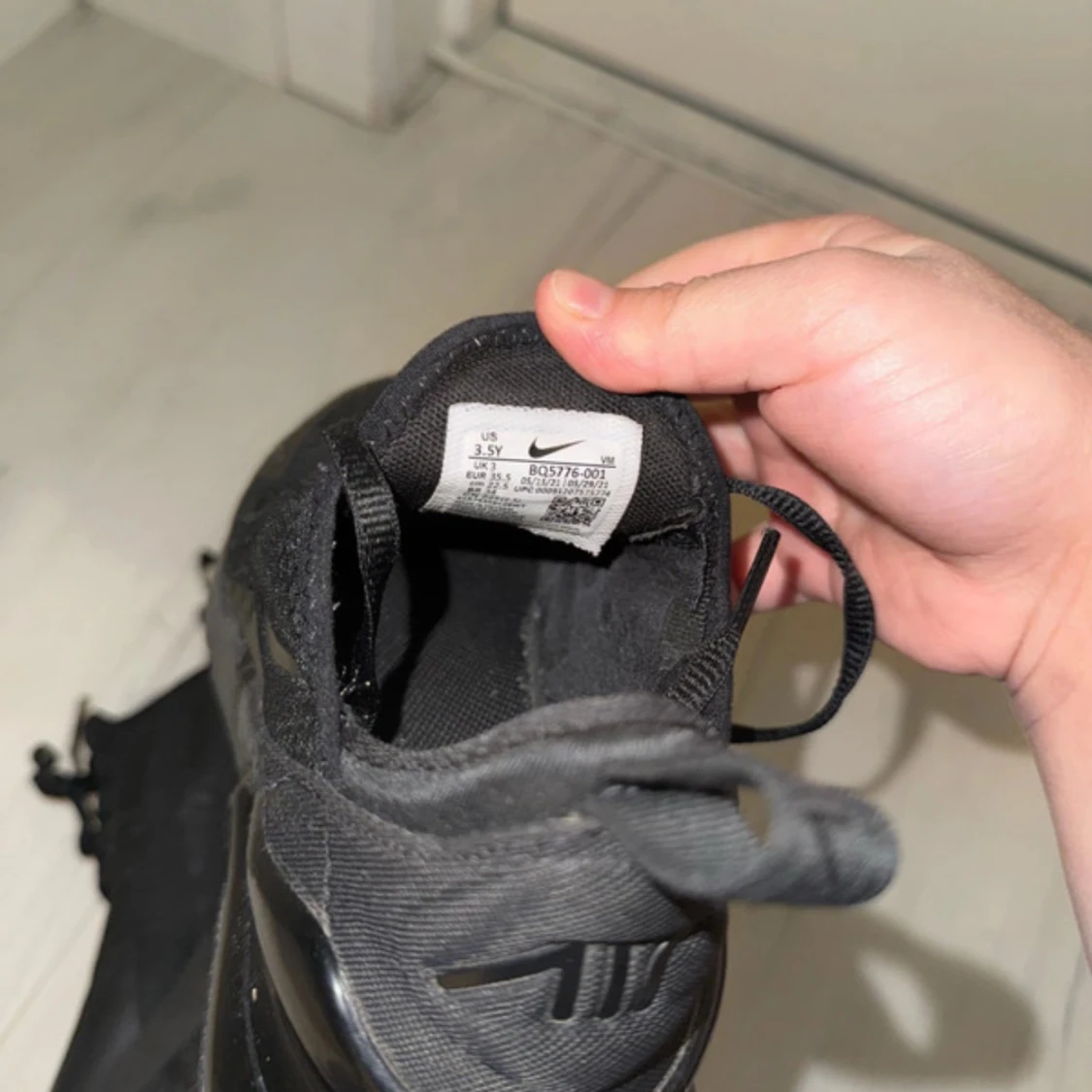 Svarta Nike Air Max 270 sneakers - 3