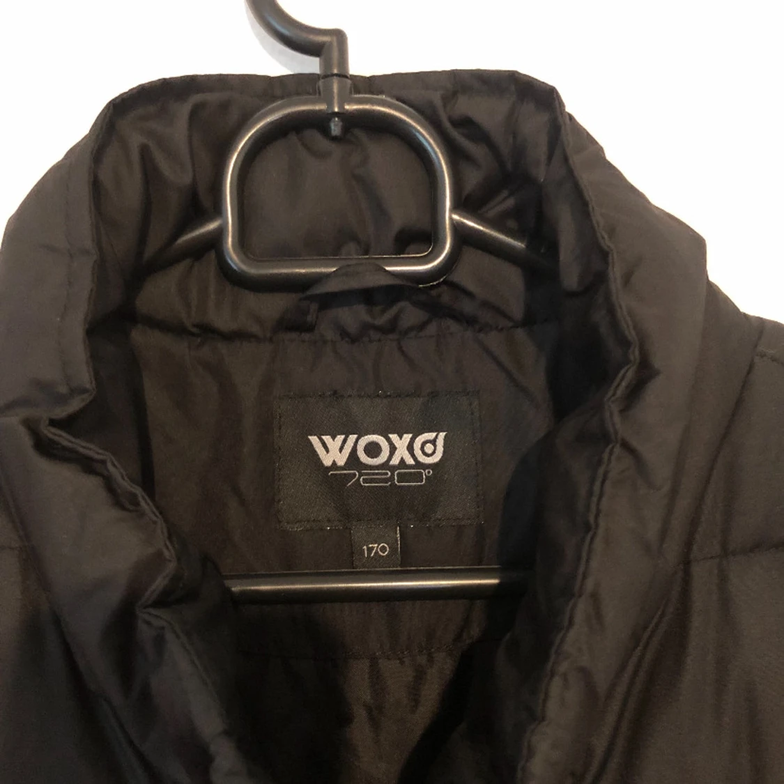 Svart dunväst från WOXO 720° - 1