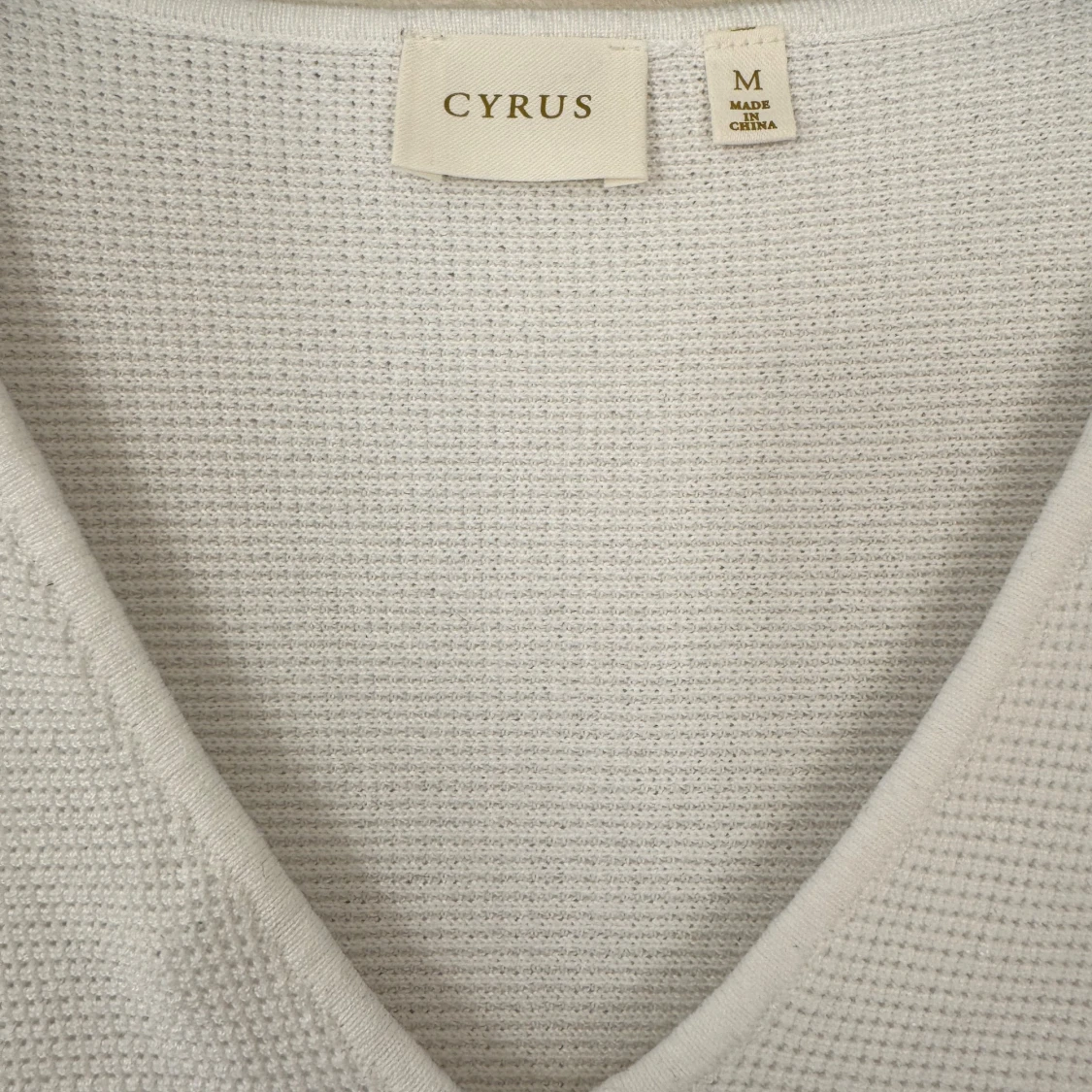 Vit stickad tröja med v-ringning Cyrus - 3