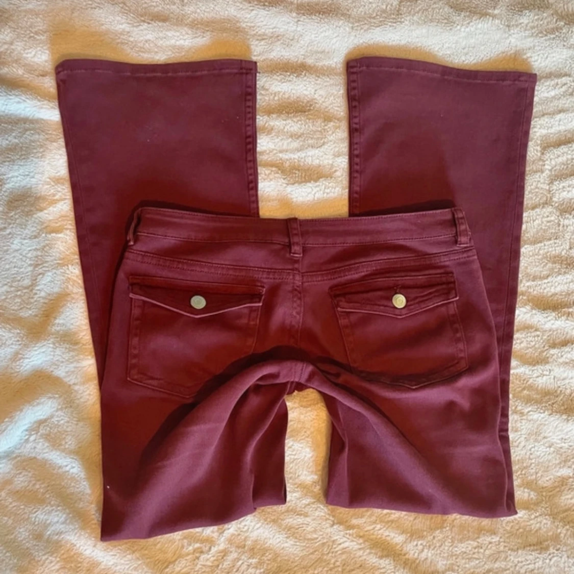 Vinröda low waist bootcut byxor - 3