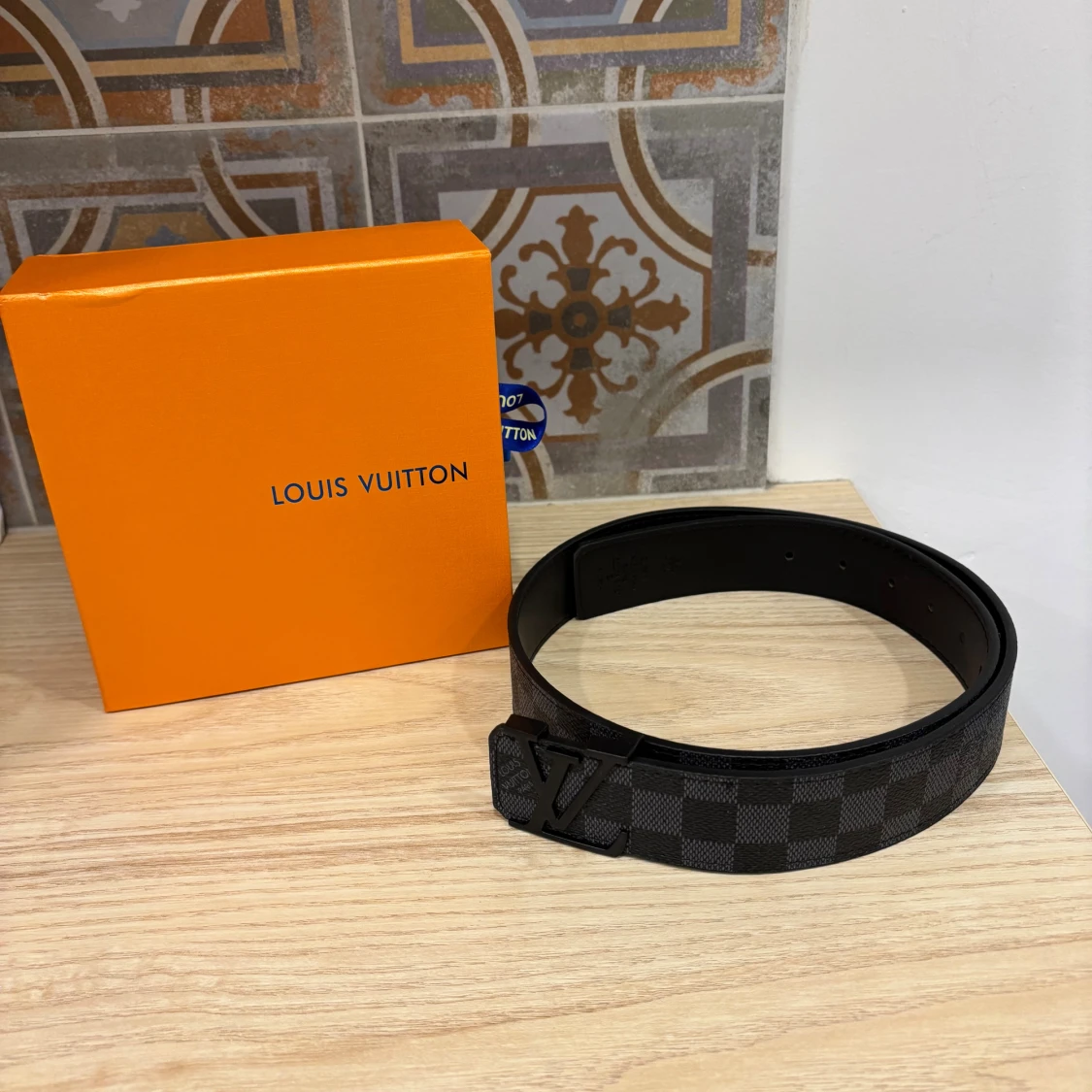 3 stLouis Vuitton bälten - 1