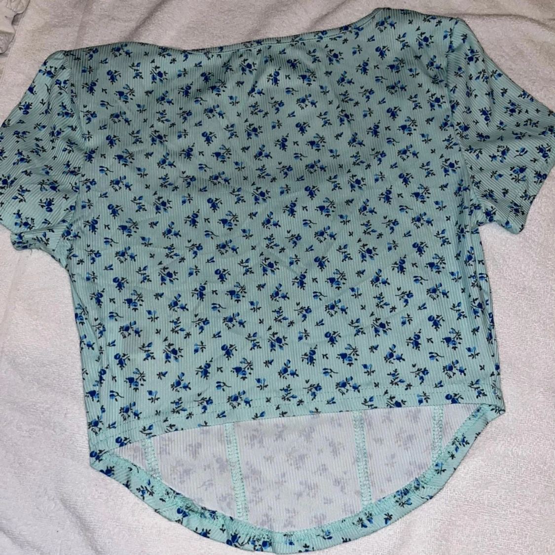 Mintgrön topp med kort ärm - 1