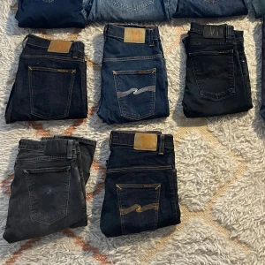 Nudie Jeans bulk - Nudie bulk alla i storlek W31 utom ett par!! Hör av dig vid minsta fundering, alla par finns separat på min profil!!!