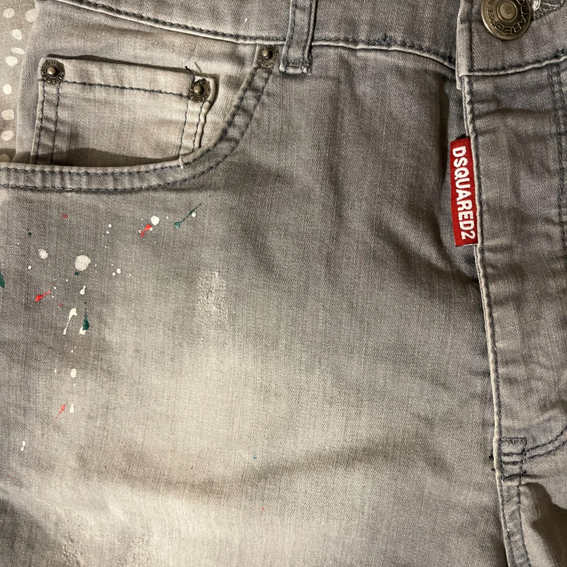 Grå jeansshorts från Dsquared2 - 1