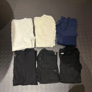 6 st långärmade toppar  - Säljer 6 st långärmade toppar i olika färger, märken och modeller alla i ungefär storlek S i mycket bra skick! Skriv för enskilda bilder. Säljer även fler klädpaket!