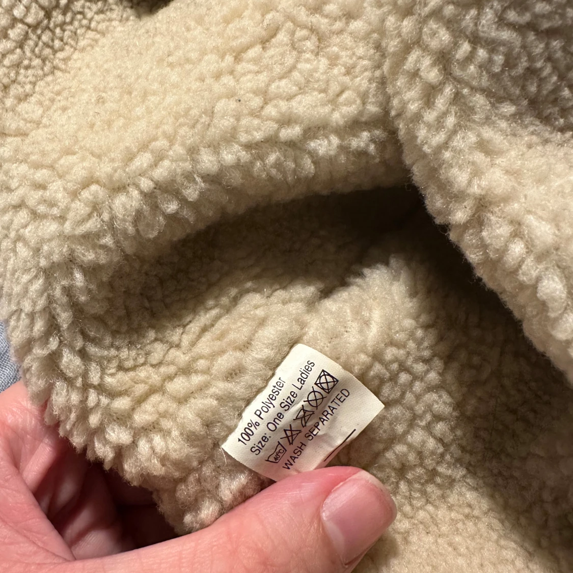 Beige och brun fleece mössa - 2