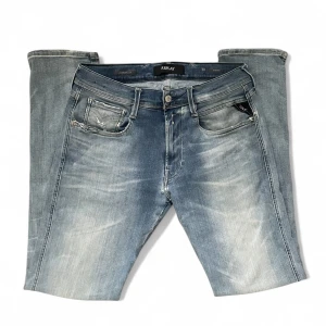 Replay Anbass ljusblå jeans 33/32 - Ljusblåa replay jeans | skick 7/10 | W33 L32 | pris kan diskuteras vid snabb affär!