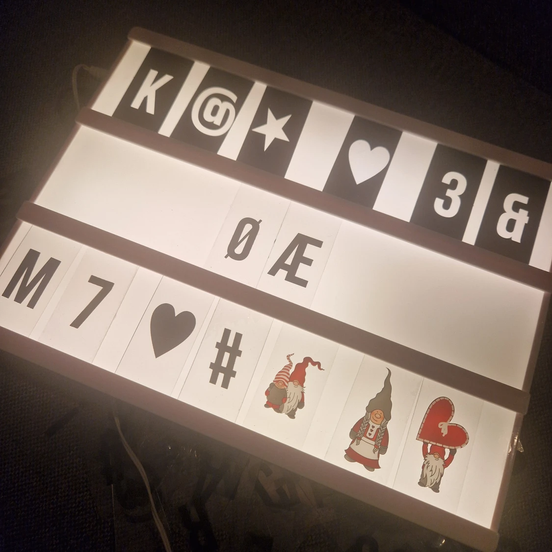 Lightbox med bokstäver och symboler - 2