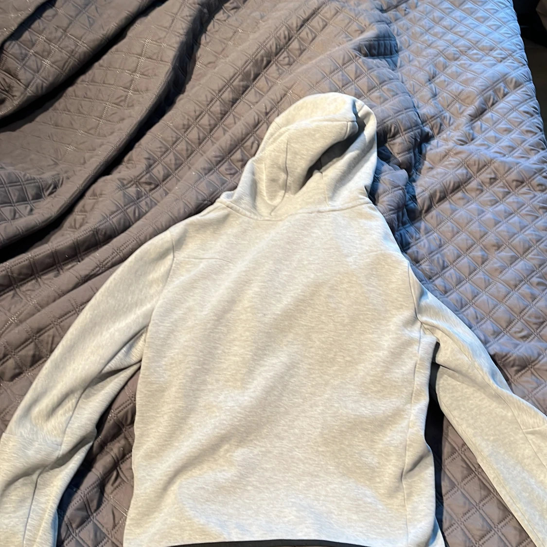 Grå hoodie från Nike med dragkedja - 1