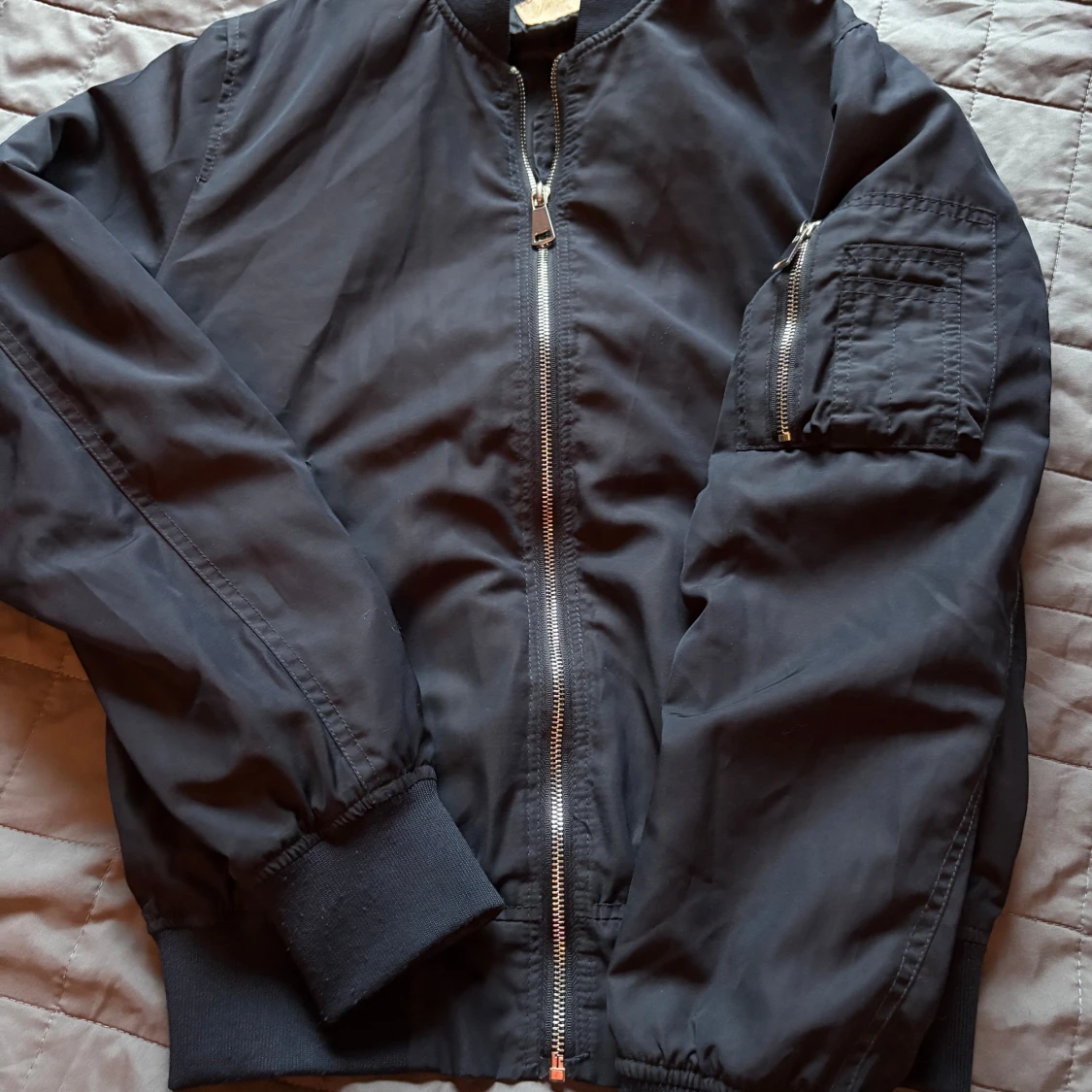 Mörkblå bomberjacka Yu & Me Paris L